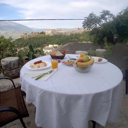 Arpet Guesthouse Gjirokastër Exteriér fotografie
